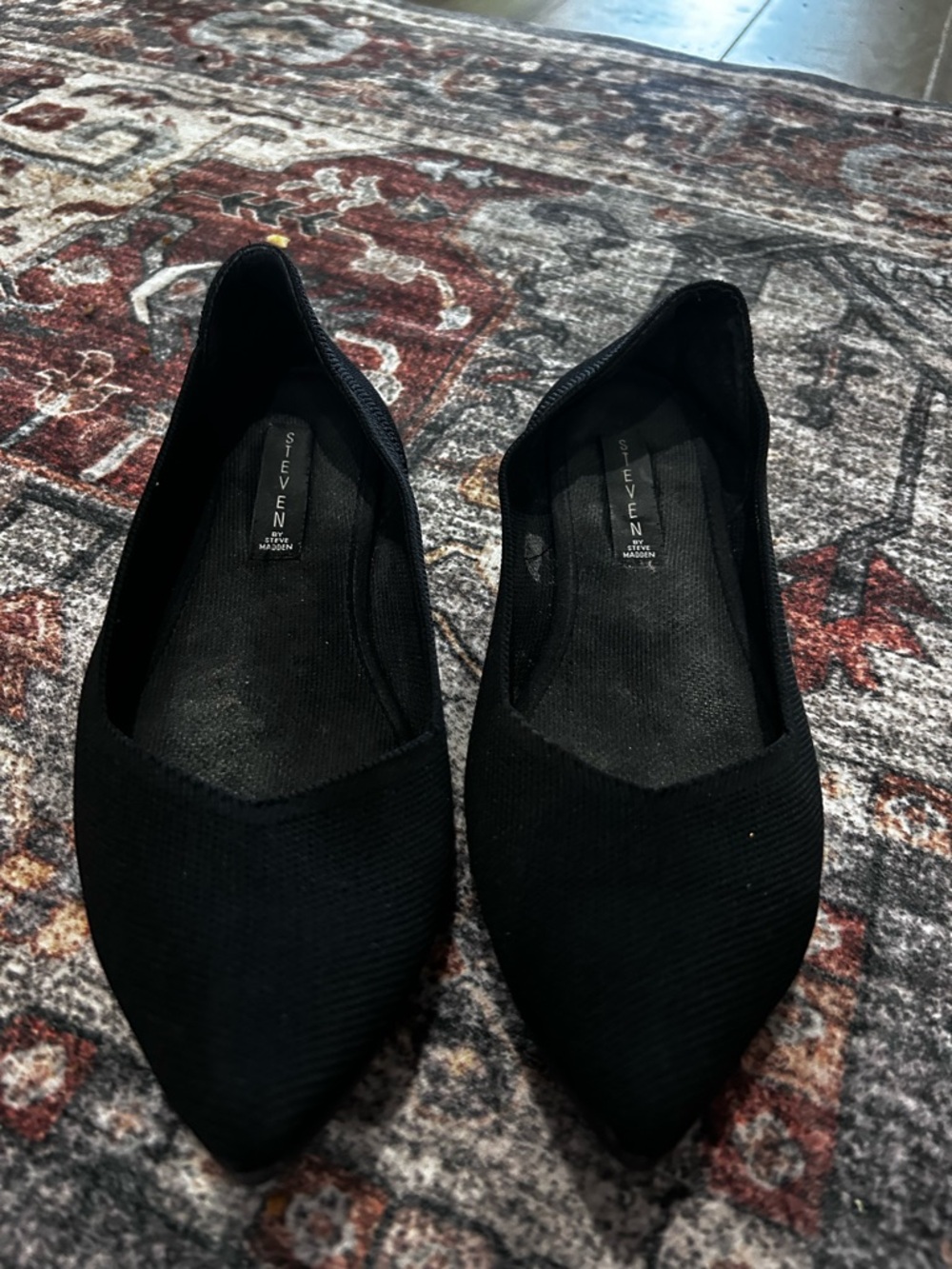 Classic Women's Black Pointed Toe Pump